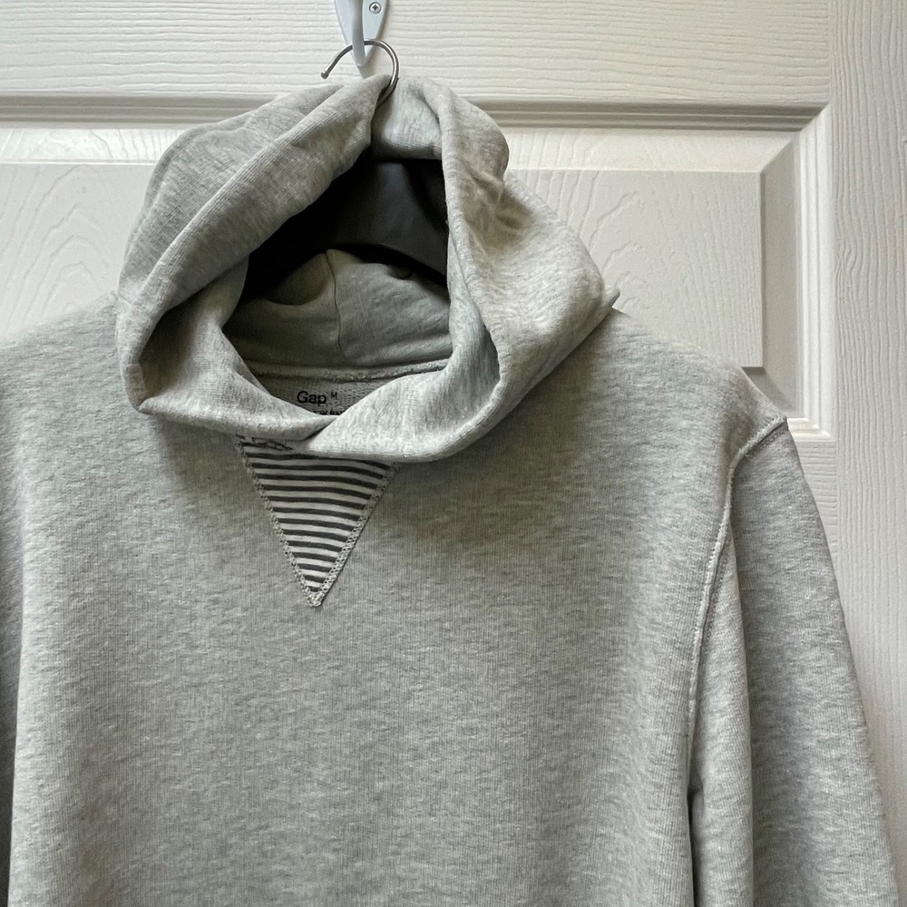 GAP‎ Men's Medium Hooded Pullover Knit Cotton Blend Rolled Raw Edge Hem